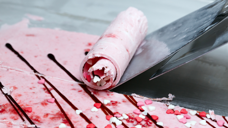 Creating an ice cream roll