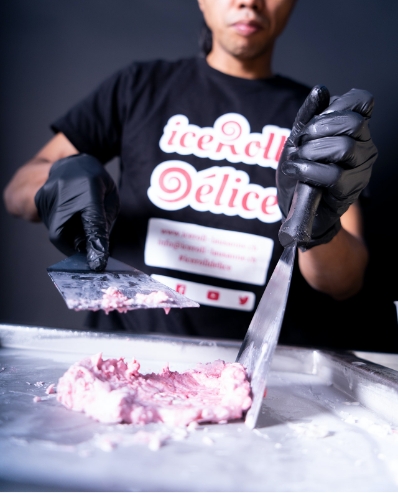 Flatten the paste on the frozen griddle